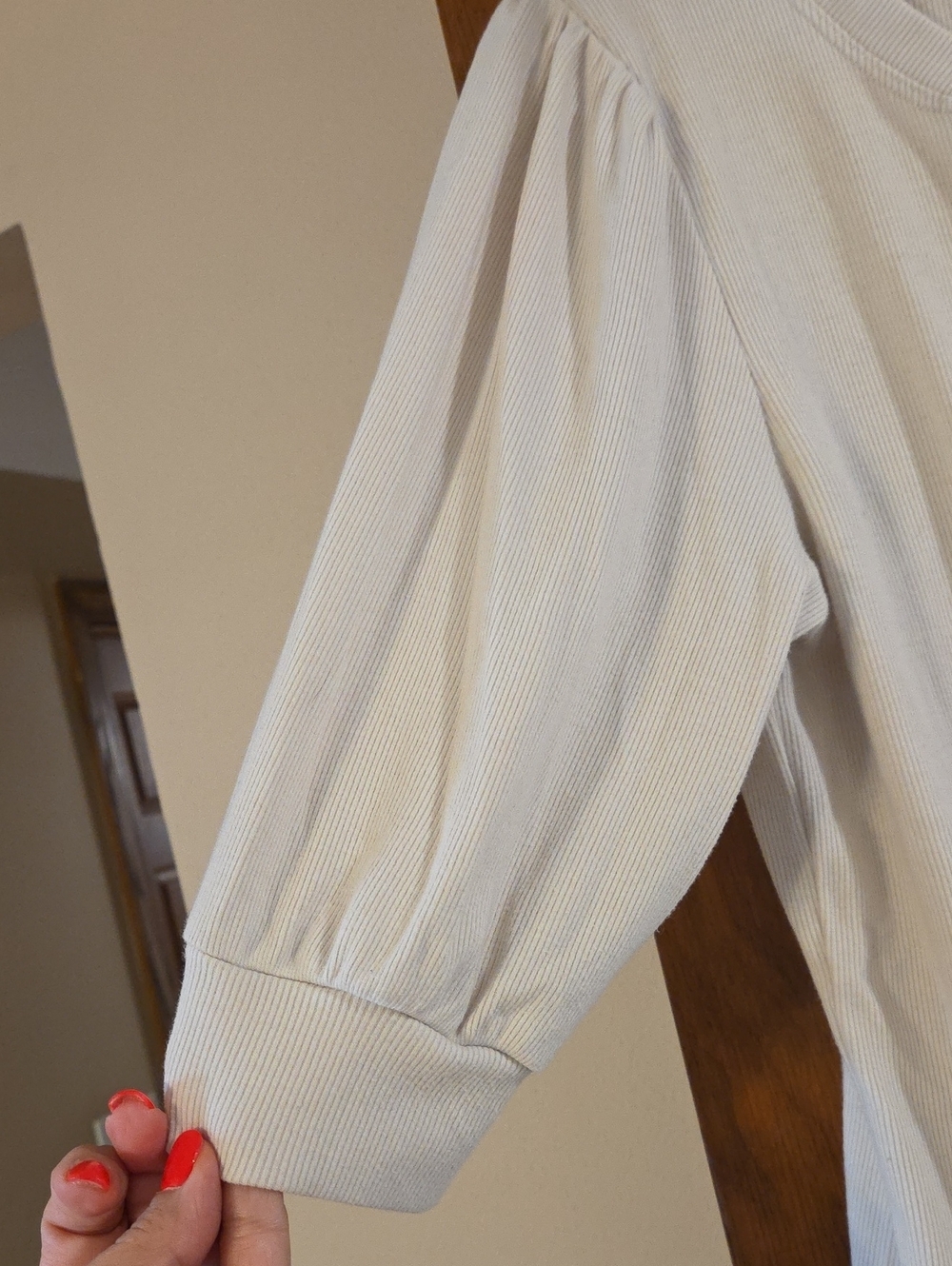 GAP Top - Picture 4 of 5